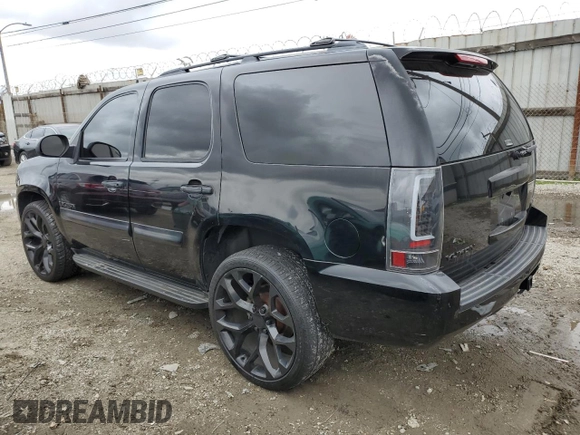 2008 GMC Yukon SLE w/3SA with VIN 1GKFC13C98R103216, listed as a Copart auction lot 48331235 with 195,548 mi miles and Clean Title. Bid and sale history available at carsss.com. Image 2.