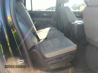 2024 Chevrolet Suburban LT z VIN 1GNSKCKD2RR233821, wystawiony jako IAAI lot #41686836 z przebiegiem 27 932 mil mil oraz . Historia ofert i sprzedaży dostępna na DreamBid. Obrazek 8.
