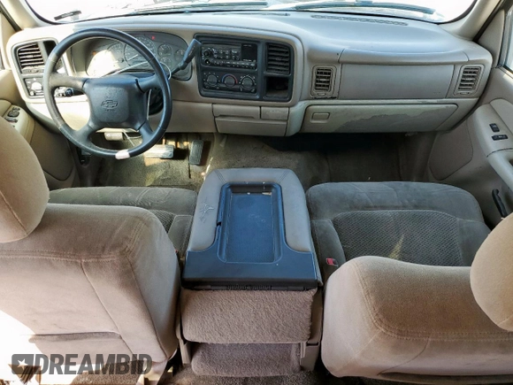 2002 Chevrolet Tahoe LS with VIN 1GNEC13T02R130570, listed as a Copart auction lot 61617185 with 166,467 mi miles and Clean title. Bid and sale history available at DreamBid. Image 8.