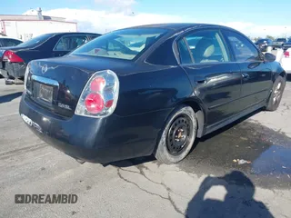 2006 Nissan Altima S with VIN 1N4AL11DX6N432650, listed as a IAAI auction lot 41789388 with 239,071 mi miles and . Bid and sale history available at DreamBid. Image 4.