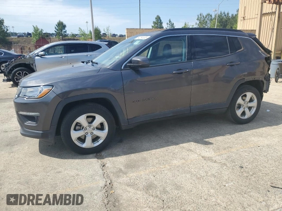 2020 Jeep Compass Latitude z VIN 3C4NJCBB2LT247031, wystawiony jako Copart lot #54294465 z przebiegiem 60 697 mil mil oraz Szkoda całkowita • Salvage title. Historia ofert i sprzedaży dostępna na DreamBid. Obrazek 1.