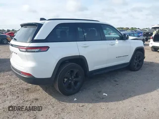 2023 Jeep Grand Cherokee Altitude z VIN 1C4RJHAG5PC609379, wystawiony jako IAAI lot #41599379 z przebiegiem 16 151 mil mil oraz . Historia ofert i sprzedaży dostępna na DreamBid. Obrazek 4.