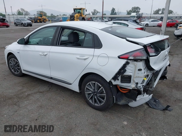 2020 Hyundai Ioniq SE with VIN KMHC75LJ2LU071350, listed as a IAAI auction lot 42169600 with 74,011 mi miles and . Bid and sale history available at DreamBid. Image 3.
