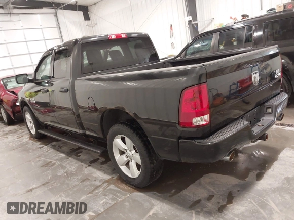 2015 Ram 1500 Tradesman z VIN 1C6RR7FT8FS752704, wystawiony jako IAAI lot #42200914 z przebiegiem 131 275 mil mil oraz . Historia ofert i sprzedaży dostępna na DreamBid. Obrazek 3.