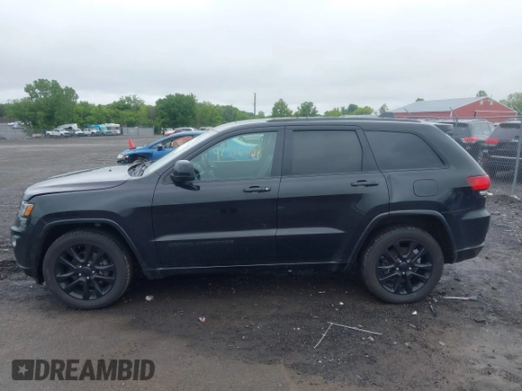 2019 Jeep Grand Cherokee Upland z VIN 1C4RJFAG5KC546426, wystawiony jako IAAI lot #42356098 z przebiegiem 101 480 mil mil oraz . Historia ofert i sprzedaży dostępna na DreamBid. Obrazek 14.