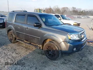 2010 Honda Pilot EX with VIN 5FNYF3H44AB006218, listed as a IAAI auction lot 41649588 with 209,830 mi miles and . Bid and sale history available at carsss.com. Image 1.
