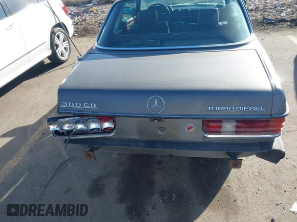 1983 Mercedes-Benz 300 with VIN WDBAB53A3DB003709, listed as a IAAI auction lot 41662930 with 301,467 mi miles and . Bid and sale history available at DreamBid. Image 16.