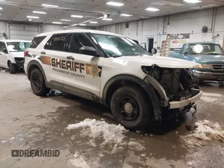 2022 Ford Police Interceptor Utility z VIN 1FM5K8AB7NGB73250, wystawiony jako IAAI lot #41581725 z przebiegiem 78 751 mil mil oraz . Historia ofert i sprzedaży dostępna na DreamBid. Obrazek 1.