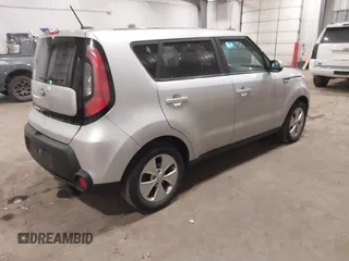 2016 Kia Soul with VIN KNDJN2A21G7869371, listed as a IAAI auction lot 40902645 with 88,414 mi miles. Bid and sale history available at carsss.com. Image 4.