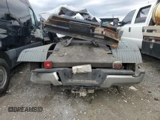 2022 Ford F-350 XL with VIN 1FT8W3DT1NEG22706, listed as a Copart auction lot 44032965 with 352,453 mi miles and Non Repairable. Bid and sale history available at DreamBid. Image 6.
