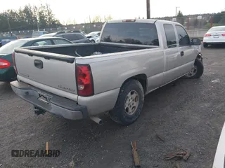 2004 Chevrolet Silverado 1500 Work Truck with VIN 2GCEC19T541158392, listed as a IAAI auction lot 41355324 with 1 mi miles. Bid and sale history available at carsss.com. Image 4.