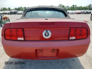 2008 Ford Mustang Deluxe with VIN 1ZVHT84NX85128644, listed as a Copart auction lot 57977125 with 93,500 mi miles and Clean title. Bid and sale history available at DreamBid. Image 6.
