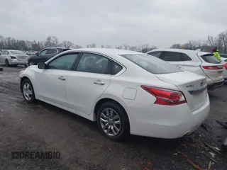 2013 Nissan Altima S with VIN 1N4AL3AP7DC210453, listed as a IAAI auction lot 41661915 with 193,796 mi miles and . Bid and sale history available at DreamBid. Image 3.