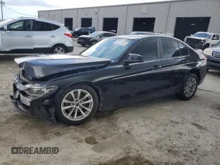 2018 BMW 3 Series 320i xDrive z VIN WBA8E5G55JNU47802, wystawiony jako Copart lot #61411385 z przebiegiem Nie podano mil oraz Szkoda całkowita • Salvage title. Historia ofert i sprzedaży dostępna na DreamBid. Obrazek 1.