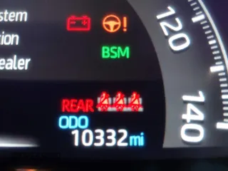 2024 Toyota RAV4 Hybrid XSE with VIN 2T3E6RFV0RW068643, listed as a IAAI auction lot 41621702 with 10,332 mi miles. Bid and sale history available at carsss.com. Image 15.