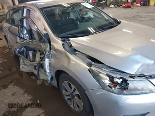 2013 Honda Accord LX z VIN 1HGCR2F37DA206014, wystawiony jako IAAI lot #41871803 z przebiegiem 102 015 mil mil oraz . Historia ofert i sprzedaży dostępna na DreamBid. Obrazek 6.