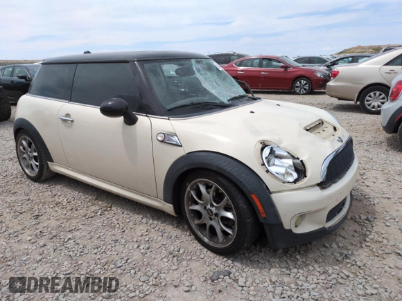 2009 MINI Hardtop S with VIN WMWMF73569TW87347, listed as a Copart auction lot 59445035 with Not provided miles and Salvage title. Bid and sale history available at DreamBid. Image 4.