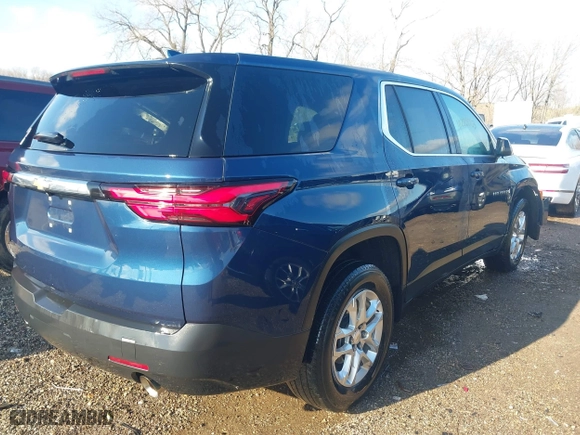 2022 Chevrolet Traverse LS with VIN 1GNERFKW1NJ153821, listed as a IAAI auction lot 41225003 with 51,957 mi miles. Bid and sale history available at carsss.com. Image 4.
