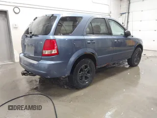 2003 Kia Sorento LX with VIN KNDJC733935175090, listed as a IAAI auction lot 41993732 with Not provided miles and . Bid and sale history available at DreamBid. Image 4.
