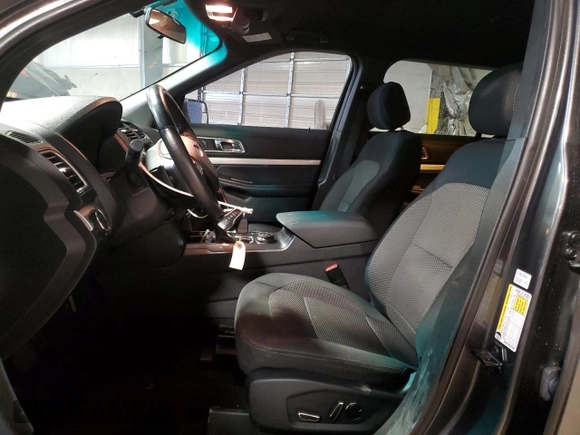 2017 Ford Explorer XLT z VIN 1FM5K8DH2HGA72766, wystawiony jako Copart lot #57585945 z przebiegiem 93 188 mil mil oraz Czysty tytuł • Clean title. Historia ofert i sprzedaży dostępna na DreamBid. Obrazek 7.