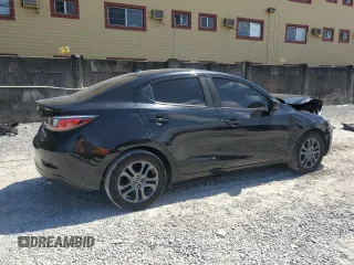 2019 Toyota Yaris L z VIN 3MYDLBYV8KY514239, wystawiony jako Copart lot #57712905 z przebiegiem 111 980 mil mil oraz Nie do naprawy • Non repairable. Historia ofert i sprzedaży dostępna na DreamBid. Obrazek 3.