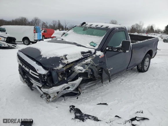 2019 Ram 2500 Tradesman with VIN 3C6MR5AJ0KG551935, listed as a Copart auction lot 43856195 with 156,569 mi miles and Salvage Title. Bid and sale history available at carsss.com. Image 1.