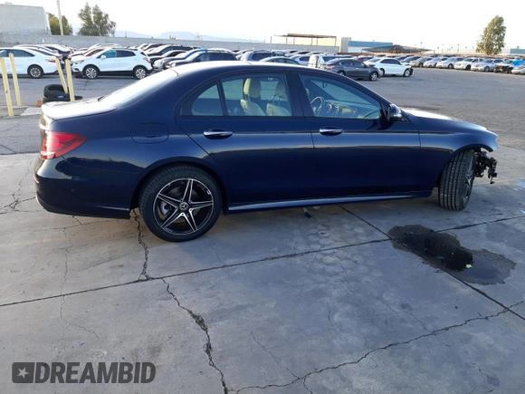 2018 Mercedes-Benz E-Class E 300 with VIN WDDZF4JB6JA439914, listed as a Copart auction lot 36850943 with 42,245 mi miles. Bid and sale history available at carsss.com. Image 3.