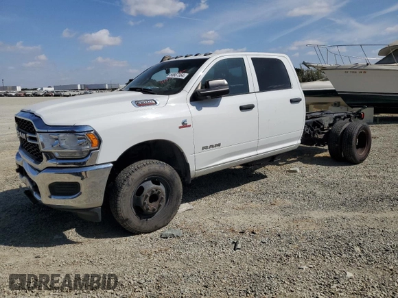 2021 Ram 3500 Tradesman with VIN 3C7WRSCL4MG651041, listed as a Copart auction lot 68867364 with 140,897 mi miles and Clean Title. Bid and sale history available at carsss.com. Image 1.