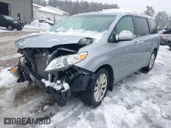 2017 Toyota Sienna XLE with VIN 5TDDZ3DC1HS162080, listed as a IAAI auction lot 41424523 with 92,288 mi miles and . Bid and sale history available at carsss.com. Image 18.