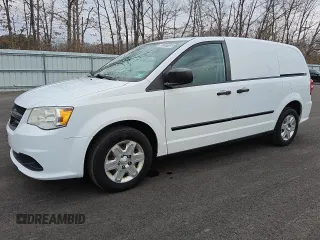 2014 Ram Cargo Van Tradesman with VIN 2C4JRGAG5ER204899, listed as a Copart auction lot 50338105 with 129,284 mi miles and Clean Title. Bid and sale history available at carsss.com. Image 1.