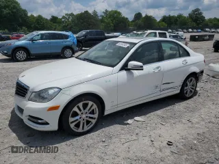 2013 Mercedes-Benz C 300 Sport с VIN WDDGF8AB8DG146385, выставлен на аукционе Copart как лот 60044345 с пробегом 86 768 миль миль и Чистый • Clean title. История ставок и продаж доступна на DreamBid. Изображение 1.