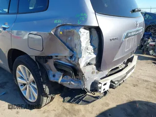2009 Toyota Highlander Hybrid with VIN JTEEW41A092032916, listed as a IAAI auction lot 41646678 with 75,858 mi miles. Bid and sale history available at carsss.com. Image 6.