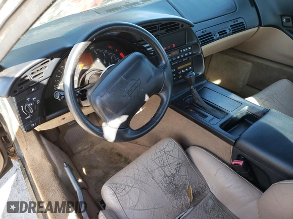1995 Chevrolet Corvette z VIN 1G1YY22P2S5100259, wystawiony jako Copart lot #53708055 z przebiegiem 104 100 mil mil oraz Czysty tytuł • Clean title. Historia ofert i sprzedaży dostępna na DreamBid. Obrazek 8.