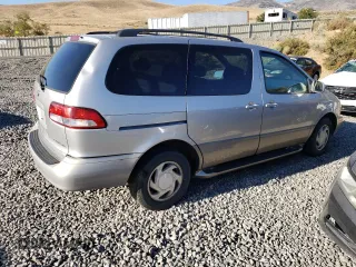 2002 Toyota Sienna LE with VIN 4T3ZF13C12U417417, listed as a Copart auction lot 70251214 with 178,215 mi miles and Clean Title. Bid and sale history available at carsss.com. Image 3.