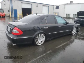 2008 Mercedes-Benz E-Class Sport 5.5L with VIN WDBUF72X98B213031, listed as a Copart auction lot 82423034 with 0 mi miles and Salvage Title. Bid and sale history available at carsss.com. Image 3.