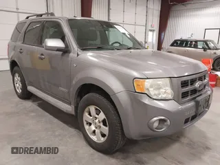 2008 Ford Escape Limited with VIN 1FMCU94178KC99233, listed as a IAAI auction lot 41820482 with 212,498 mi miles. Bid and sale history available at carsss.com. Image 1.