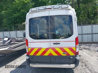 2017 Ford Transit z VIN 1FDYR2CM2HKA82358, wystawiony jako IAAI lot #42231257 z przebiegiem 271 518 mil mil oraz . Historia ofert i sprzedaży dostępna na DreamBid. Obrazek 16.