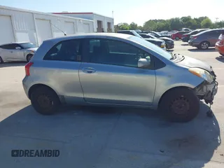 2007 Toyota Yaris with VIN JTDJT923675114542, listed as a IAAI auction lot 42067281 with 203,525 mi miles. Bid and sale history available at carsss.com. Image 13.