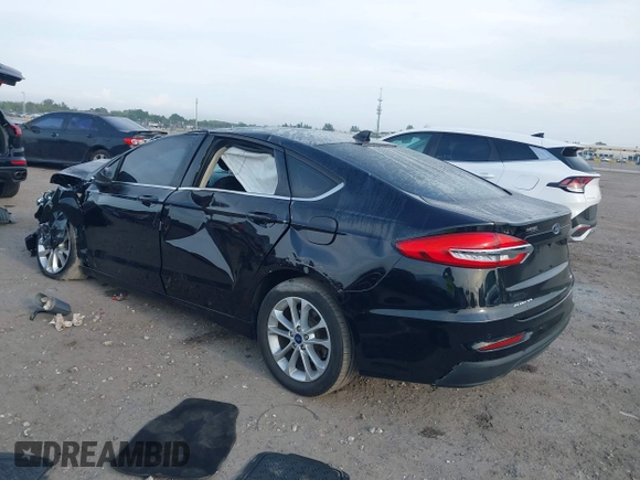2019 Ford Fusion SE with VIN 3FA6P0HD8KR203627, listed as a IAAI auction lot 41868827 with 78,179 mi miles. Bid and sale history available at carsss.com. Image 3.