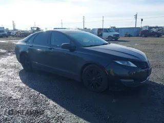 2014 Lincoln MKZ with VIN 3LN6L2GK2ER804596, listed as a IAAI auction lot 41376040 with 202,740 mi miles. Bid and sale history available at carsss.com. Image 1.