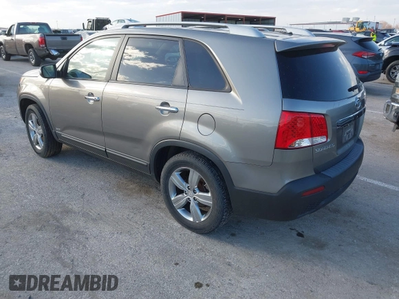 2012 Kia Sorento EX with VIN 5XYKUCA63CG300289, listed as a IAAI auction lot 41751407 with 141,310 mi miles. Bid and sale history available at carsss.com. Image 3.