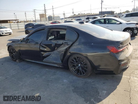 2022 BMW 7 Series 740i with VIN WBA7T2C06NCK50861, listed as a Copart auction lot 71608154 with 51,919 mi miles and Salvage Title. Bid and sale history available at carsss.com. Image 2.
