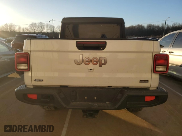 2022 Jeep Gladiator High Altitude with VIN 1C6HJTFG5NL112263, listed as a Copart auction lot 46170494 with Not provided miles and Salvage title. Bid and sale history available at DreamBid. Image 6.