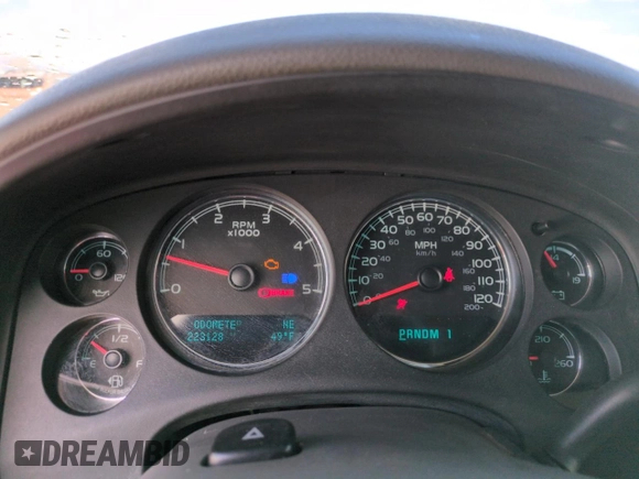 2011 GMC Sierra 2500HD SLT z VIN 1GT121E86BF126737, wystawiony jako Copart lot #48694115 z przebiegiem 223 128 mil mil oraz Szkoda całkowita • Salvage title. Historia ofert i sprzedaży dostępna na DreamBid. Obrazek 9.
