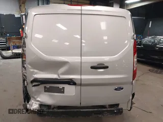 2019 Ford Transit Connect XLT z VIN NM0LS7F22K1408907, wystawiony jako IAAI lot #42118032 z przebiegiem 129 243 mil mil oraz . Historia ofert i sprzedaży dostępna na DreamBid. Obrazek 17.