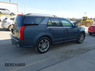 2008 Cadillac SRX AWD with VIN 1GYEE437580158105, listed as a IAAI auction lot 41777201 with 136,561 mi miles. Bid and sale history available at carsss.com. Image 4.