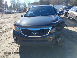2013 Kia Sorento EX with VIN 5XYKU4A27DG414560, listed as a IAAI auction lot 41368699 with 101,185 mi miles and . Bid and sale history available at carsss.com. Image 12.