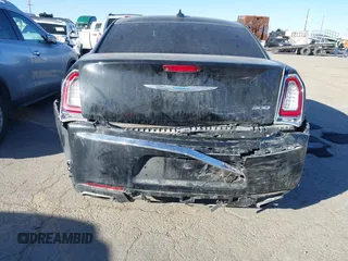 2018 Chrysler 300 Touring with VIN 2C3CCAAG9JH275955, listed as a IAAI auction lot 41399482 with 80,121 mi miles. Bid and sale history available at carsss.com. Image 6.