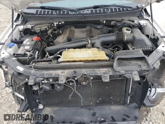 2019 Ford Expedition Platinum z VIN 1FMJU1MT9KEA33258, wystawiony jako Copart lot #59919395 z przebiegiem 94 171 mil mil oraz Szkoda całkowita • Salvage title. Historia ofert i sprzedaży dostępna na DreamBid. Obrazek 12.