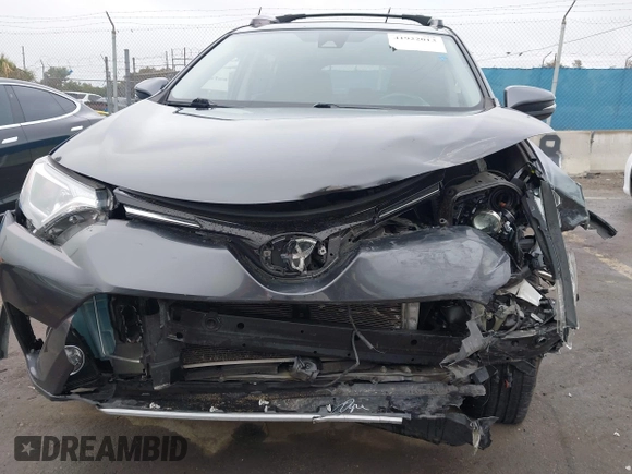 2017 Toyota RAV4 XLE with VIN JTMWFREV0HD094323, listed as a IAAI auction lot 41922013 with 71,601 mi miles. Bid and sale history available at carsss.com. Image 12.
